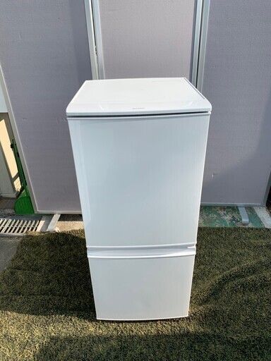 ◉ シャープ ノンフロン冷凍冷蔵庫 SJ-D14B-W 2015年製 137L