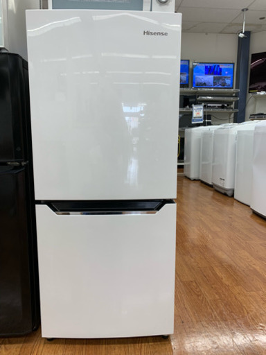 2017年式のHisenseの2ドア冷蔵庫!半年の保証付きです!