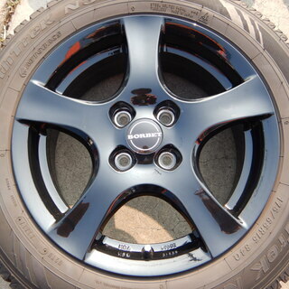 美品♪　ボーベット　１５インチ　ミニ　４穴車用　国産スタッドレス付き