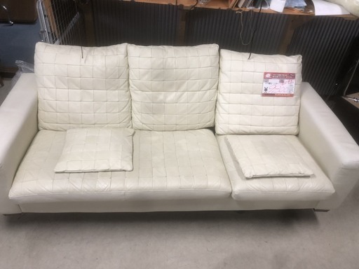 中古 激安 ソファ3人掛けホワイト合皮インテリア家具 5 000 たから地図オアシス 近鉄日本橋のソファ 3人掛けソファ の中古あげます 譲ります ジモティーで不用品の処分
