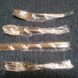 カトラリーセット 新品未使用品 おまけ付きです‼