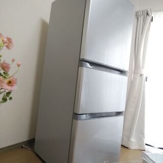 最新！美品2017年製 ■東芝 330L冷凍冷蔵庫■ 海外赴任の...