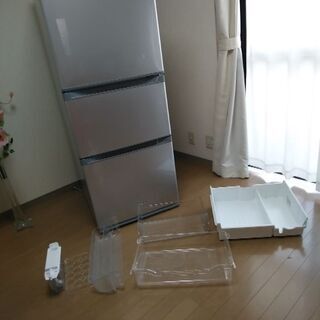 最新！美品2017年製 □東芝 330L冷凍冷蔵庫□ 海外赴任の為