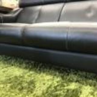 【カグマニア】【引き取り限定】カリモク　本革張り２Pソファー