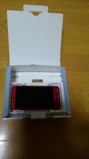 au スマホ シャープ製 BASIO 品番はSMV36