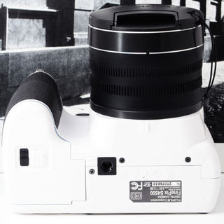 ○1400万画素○電子ファインダー○WIFI転送可能○富士フイルム S4500 ゆう