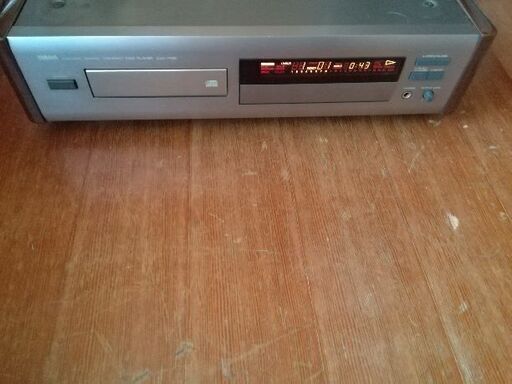 YAMACDプレーヤー ヤマハ　CDX-1200￥98,000 本体のみキズあり現状品