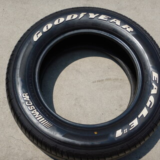 ホワイトレター 215/65R16 4本セット NASCAR ハイエースなどに！
