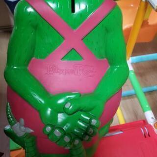 ラットフィンク　貯金箱？