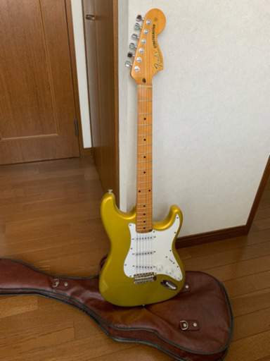 ストラトキャスター Rainbow MODEL CUSTOM ストラトキャスター