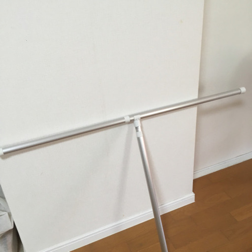 押入れ用つっぱり ポール ハンガー T字 Kane123 自由ヶ丘の収納家具 押入れ収納 の中古あげます 譲ります ジモティーで不用品の処分