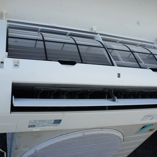 DAIKIN(ダイキン）ストリマー・エアコン！2.2KW（6～8畳用）F22STES 