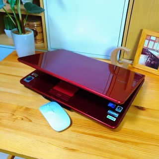 綺麗で可愛いルビーレッド♪ 高性能core2 メモリ4G NEC LaVie 大画面