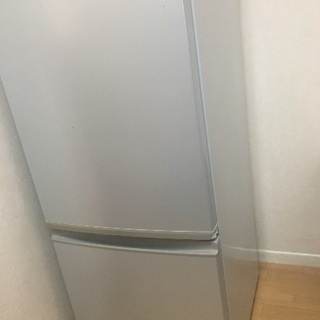 【商談成立】シャープ2010年製冷蔵庫（一人暮らし用 137リットル）