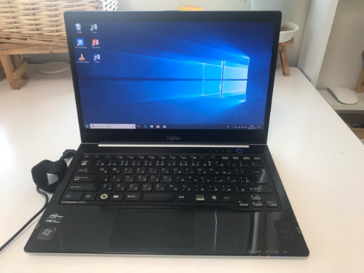 FUJITSU i5 LifeBook 14インチ 薄型ノートパソコン