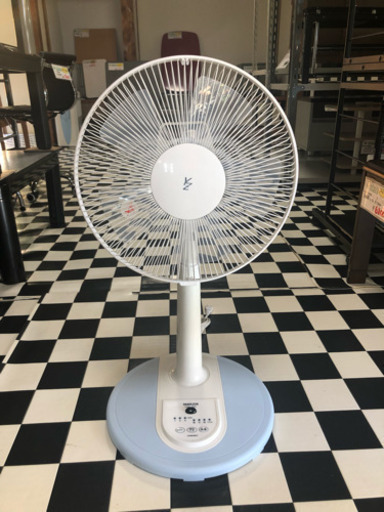 【リサイクルサービス八光　田上店　配達・設置OK】山善 【扇風機】マイコン式リビング扇YAMAZEN YMR-J304-WA