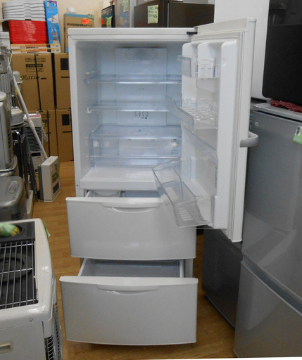 264L 2013年 AQUA 3ドア冷蔵庫 AQR-261B ホワイト/白 (W) アクア