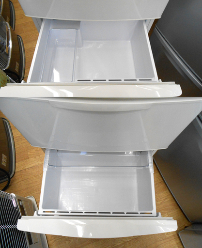 264L 2013年 AQUA 3ドア冷蔵庫 AQR-261B ホワイト/白 (W) アクア