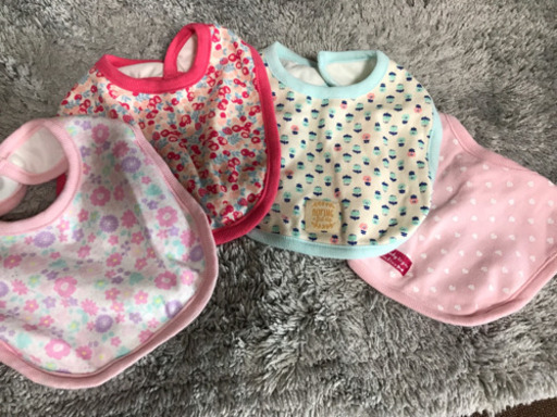 女の子 スタイ よだれかけ みなくんママ 岡崎のベビー用品の中古 女の子 スタイ よだれかけ みなくんママ 岡崎のベビー用品の中古