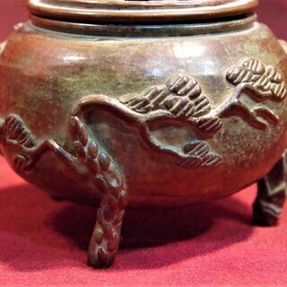 香炉　玉型　三友文　■須賀月芳作　蝋型青銅（ブロンズ）製　桐箱入【高岡銅器】 松竹梅　松竹梅紋