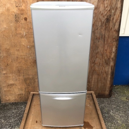 〔配送無料〕少し大きめ165L 冷蔵庫 ガラス棚 NR-B172J