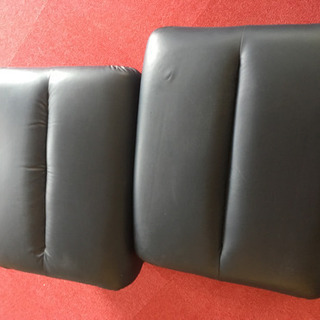 革製ソファー二脚セット足置に最適です。