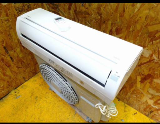（4042-08)美品 2014年製 日立 白くまくん RAS-AJ22D 2.2KW 目安6畳 エアコン/ルームエアコン　大阪
