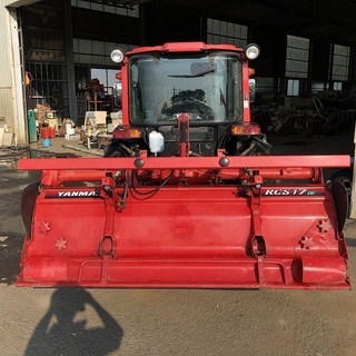 【SOLD　OUT】ヤンマー　トラクター　EF330V　キャビン　649ｈ　30馬力　新品ツメ付き　【農機具でっく】【茨城】【トラクター】