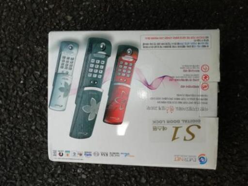 玄関用電子ロック　新品未使用　パスワードで開閉　韓国製