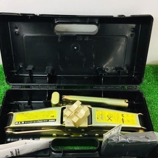 KYB 油圧ジャッキ 800K【リライズ野田愛宕店】【店頭取引限定】【中古品】1点限り早い者勝ち！