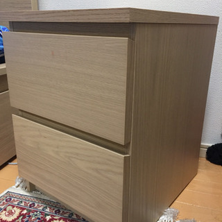 -IKEA-ベッド-マットレス-サイドテーブル-