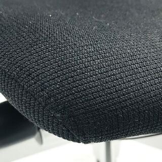 バロンチェア 中古 オカムラ バロン ブラック 可動肘 ハイバック シルバーフレーム クッション 中古オフィス家具