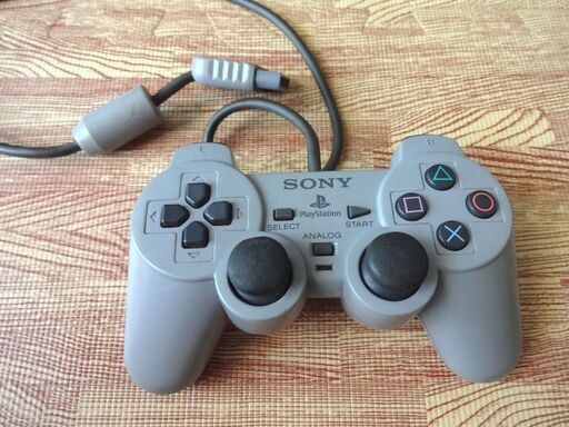 Sony純正コントローラー グレー Scph 10 プレステ用 Ps2 エール 大阪のテレビゲーム Ps2 の中古あげます 譲ります ジモティーで不用品の処分
