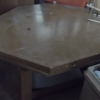 人体用　モデル台　八角型　★興味関心のある方は連絡ください。