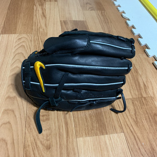 ダルビッシュ有モデル 左投げ用グローブ