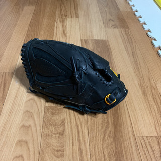 ダルビッシュ有モデル 左投げ用グローブ