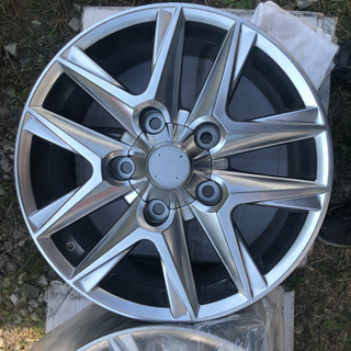 タイヤ、ホイール 18×8J＋60 5H PCD150 18インチ新品アルミホイール