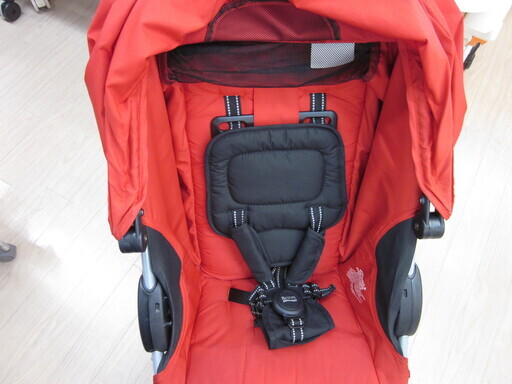 安心の保証付！クリーニング済み！britax b-agile、エアーバギーです！