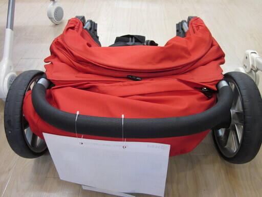 安心の保証付！クリーニング済み！britax b-agile、エアーバギーです！