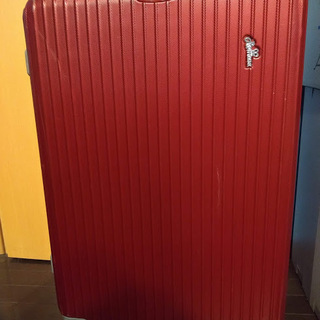 スーツケース差し上げます