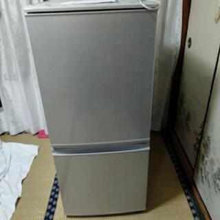 冷蔵庫　137L