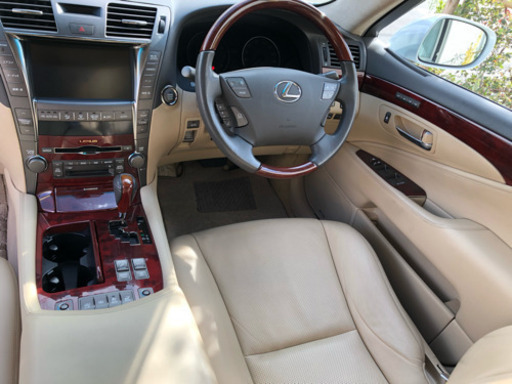 格安 個人 最上級 Ls460 ｕ Iパッケージ 白 サンルーフ 革 純正hddナビ 禁煙 事故無し 実走行 コーティ Noconoco 古賀の Lsの中古車 ジモティー