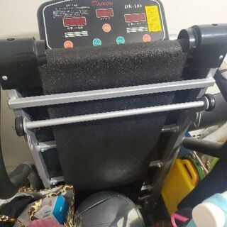 電動トレッドミル(ルームランナー)