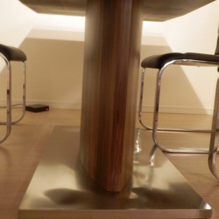 マツコさんにも紹介されたダイニングセット