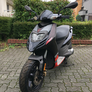 アプリリアSR125モタード