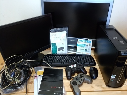最終値下げ★ Gateway SX2300（美品）省スペースPC本体  モニター2個 マウス キーボード ゲームコントローラーセット! すぐ使えます ゲーミングPC デスクトップPC デュアルモニター可☆ 普通に動きます☆ そこ  そこ早いです☆