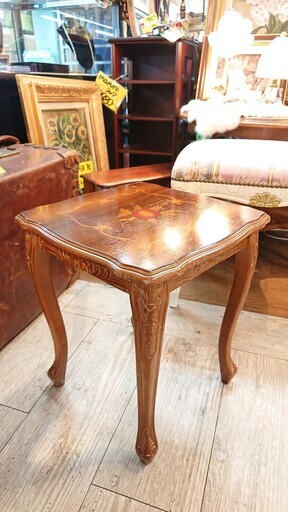 イギリス アンティークサイドテーブル 猫脚 花台 電話台 サイド