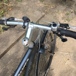 クロスバイク　GIANT　ESCAPE R2　420mm　ブラックストーン