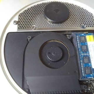 マック ミニ Mac mini A1347 CPU 不明 8GB 通電のみ確認 他は未確認 マック ミニ Mac mini A1347 CPU 不明 8GB 通電のみ確認 他は未確認