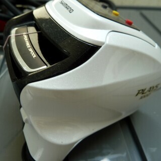 シマノ電動リ－ル　プレイズ 1000 美品 ２回使用